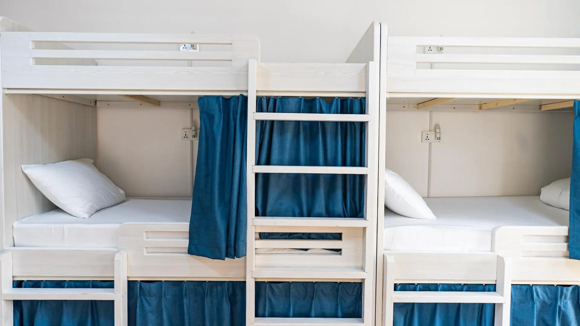 Yousleep Hostel - Beach View - 5 Min From Metro Dubai