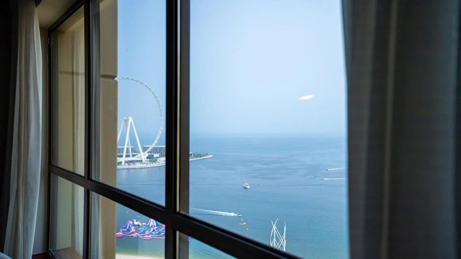 Yousleep Hostel - Beach View - 5 Min From Metro Dubai