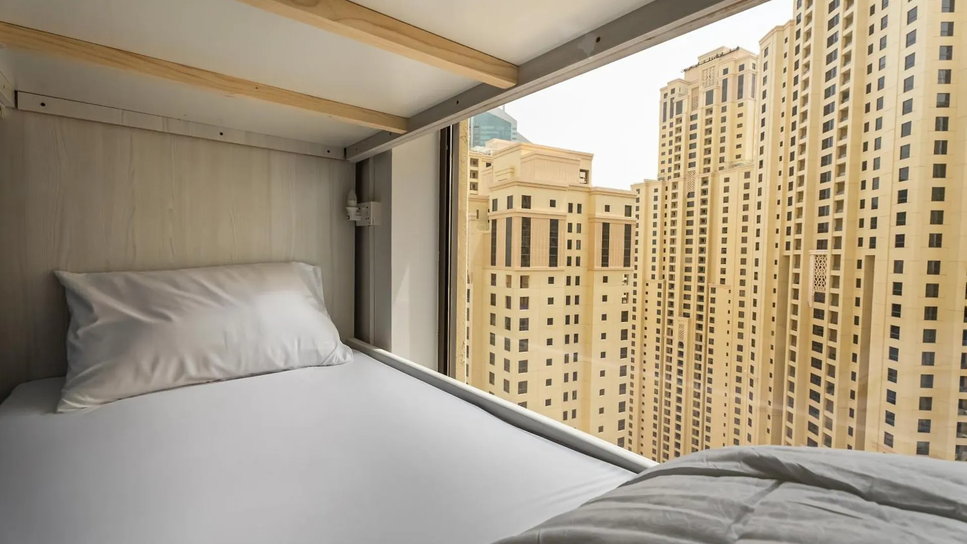 Yousleep Hostel - Beach View - 5 Min From Metro Dubai