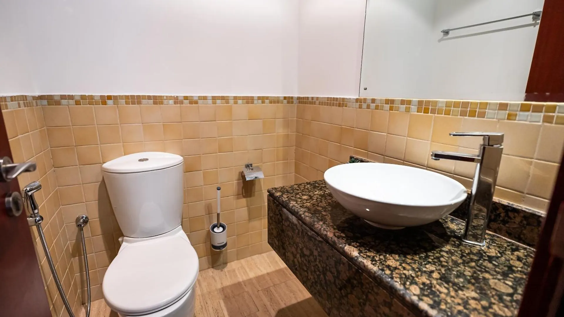 Yousleep Hostel - Beach View - 5 Min From Metro Dubai